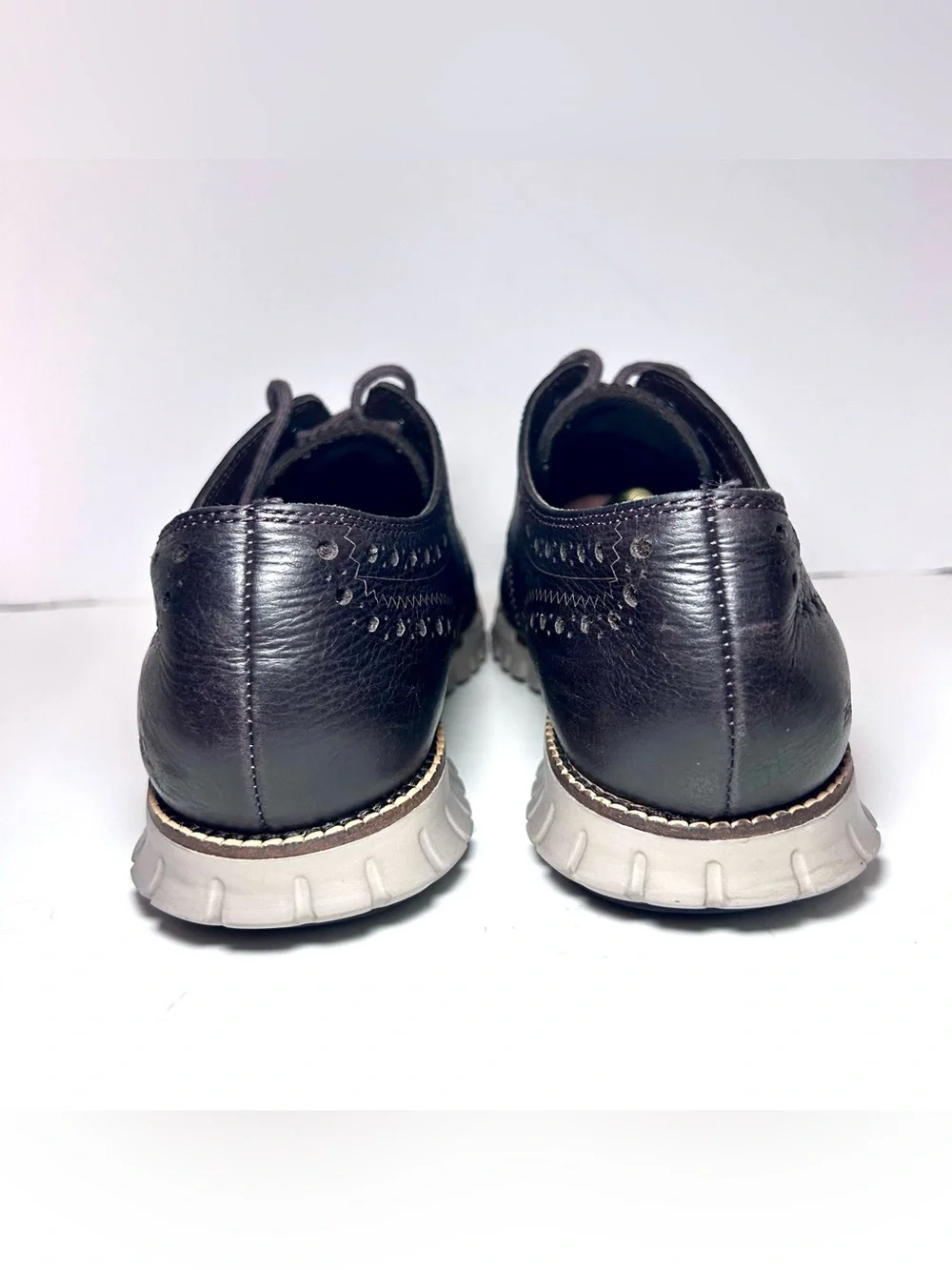Cole Haan Zerogrand Wingtip Oxfords Men’s 8.5 Dark Brown Leather